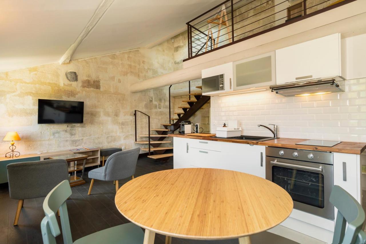 Saint Eloi - Duplex Centre Historique De Villeneuve Les Avignon Экстерьер фото